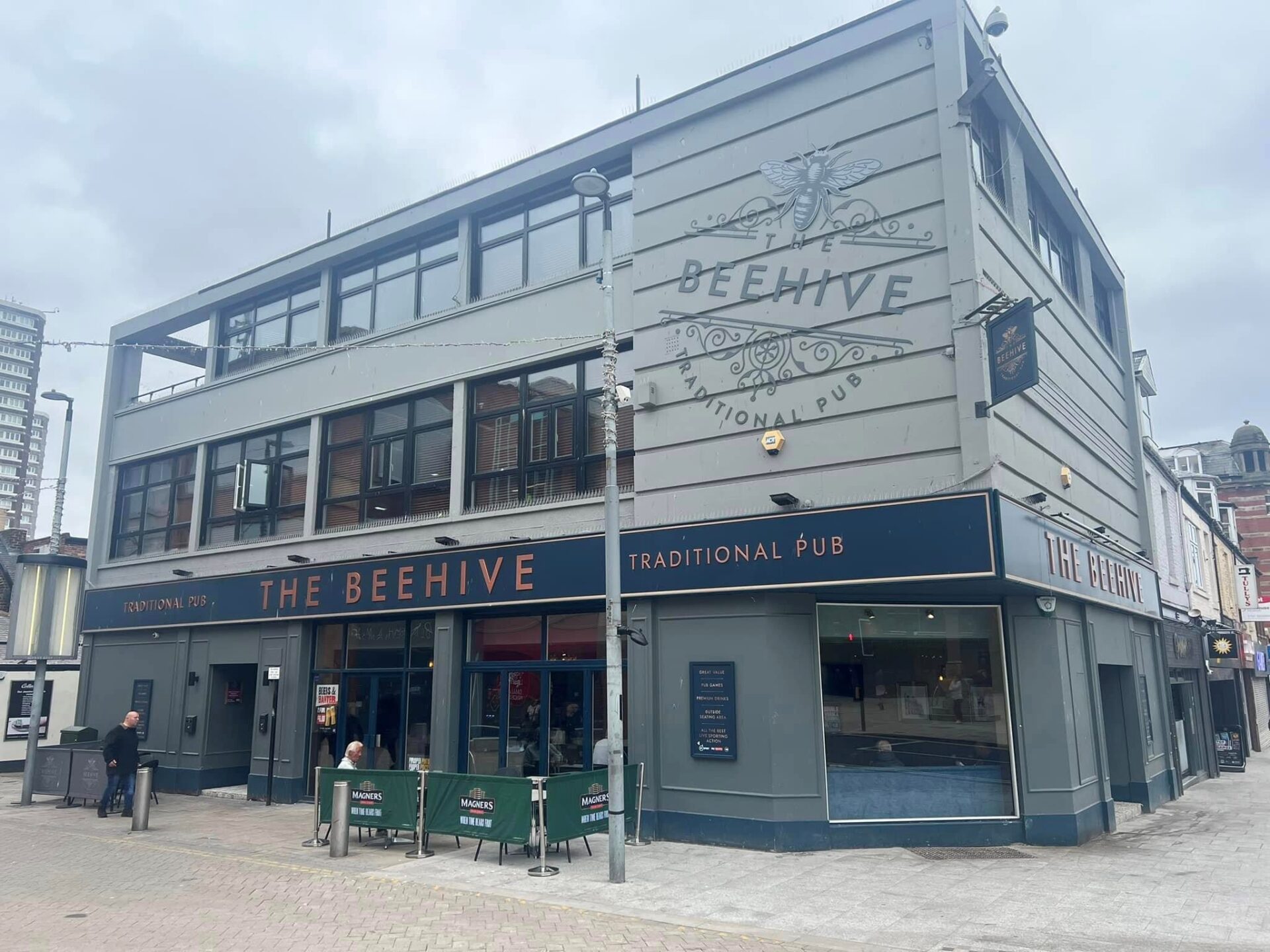 beehive-sunderland-proper-pubs-run-a-community-pub-pubs-for-rent